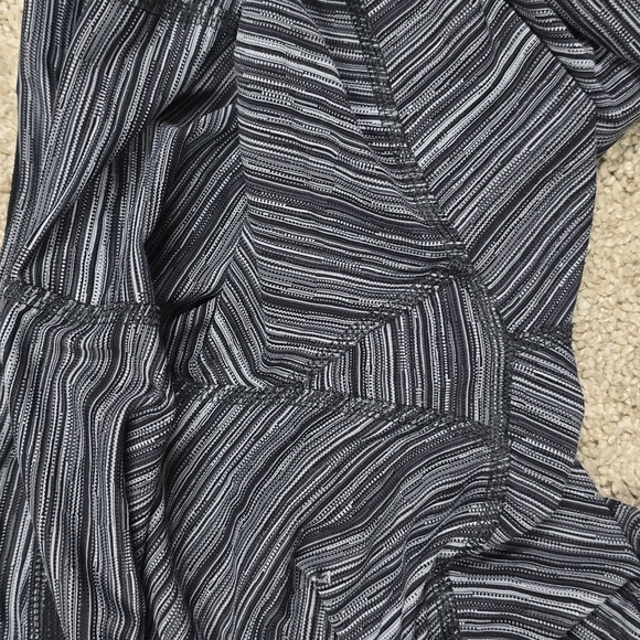 Lululemon Run Inpsire Crop 24" Size 8 - Picture 6 of 7